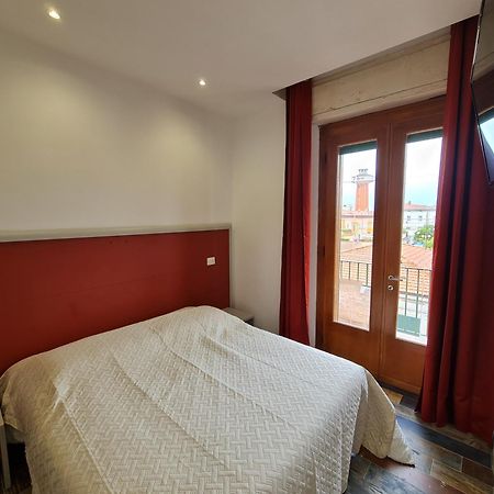 Ricci 16 - Suite & Rooms Livorno Buitenkant foto