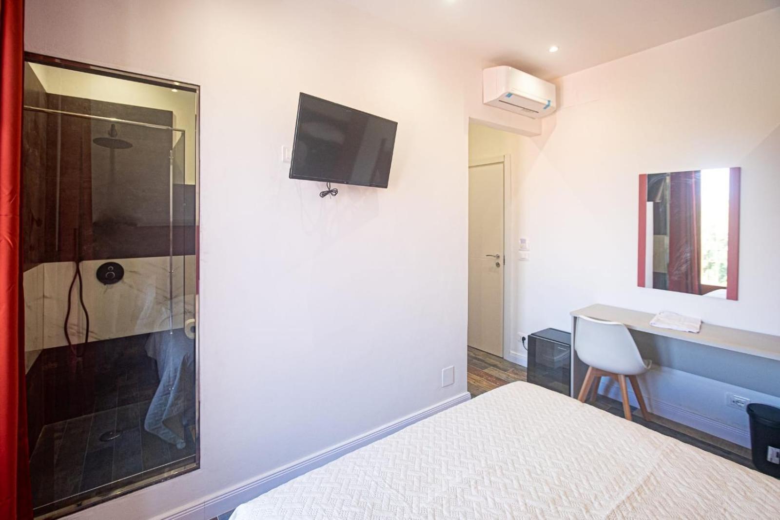 Ricci 16 - Suite & Rooms Livorno Buitenkant foto