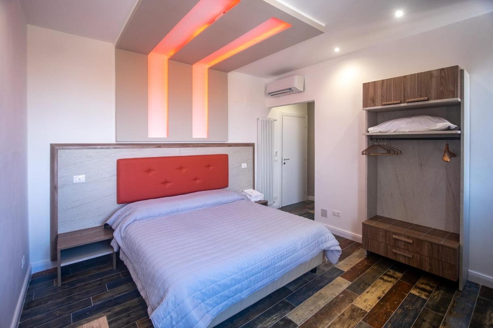 Ricci 16 - Suite & Rooms Livorno Buitenkant foto